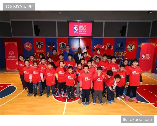 NBA关怀行动宣布，将向全美青少年篮球项目捐赠一百万颗篮球